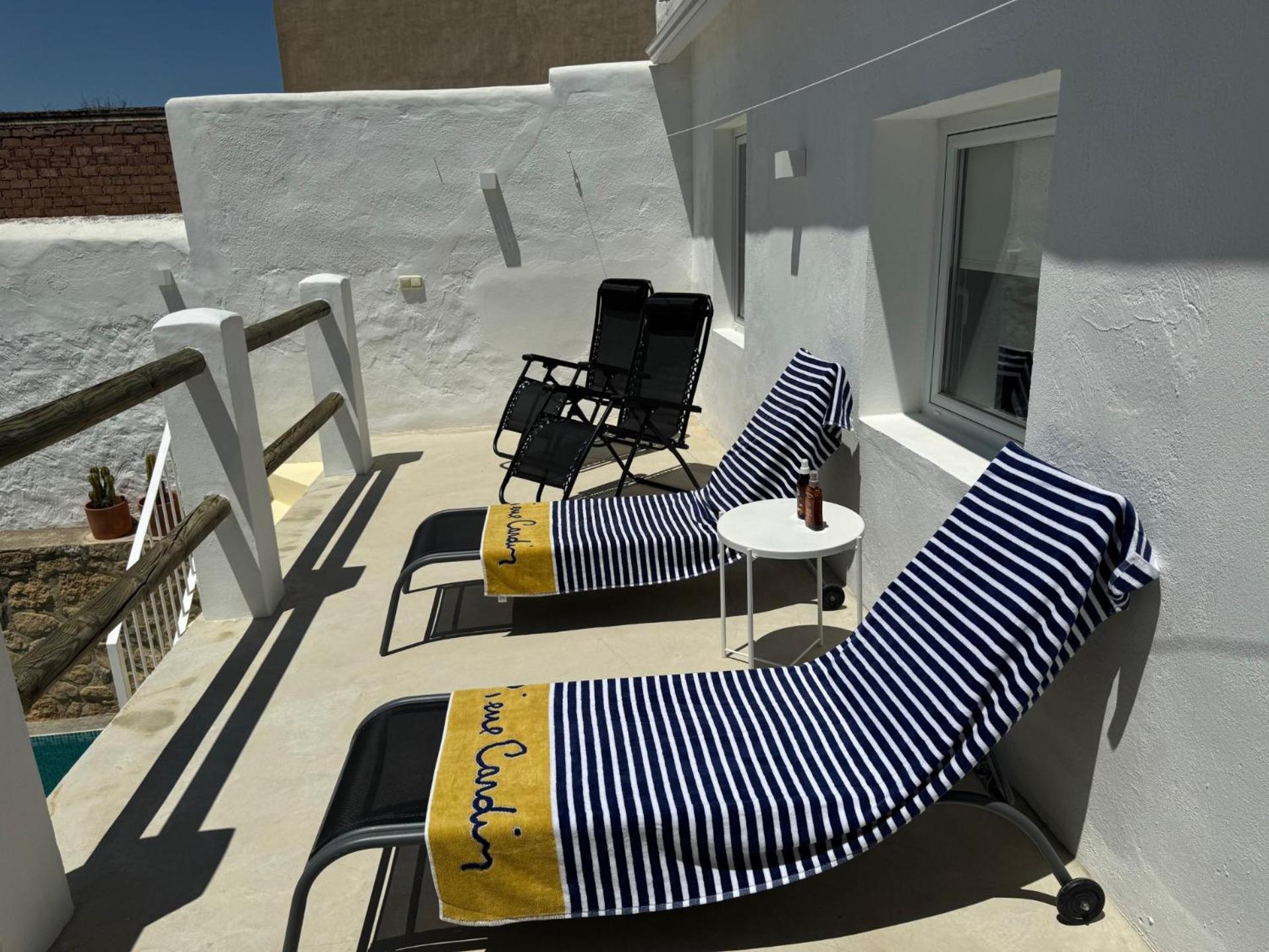 Casa Trece Villa อิซนาฮาร์ ภายนอก รูปภาพ